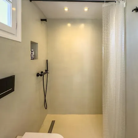 Kefalas In Appartamento Naoussa