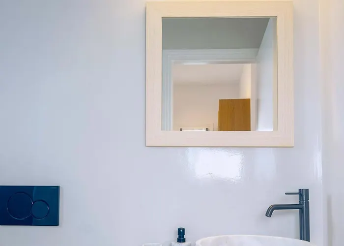 Kefalas In * Naousa (Paros)